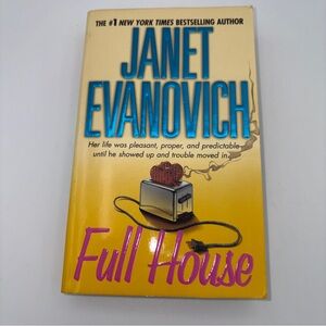 4 books for $16 - FULL HOUSE by Janet Evanovich